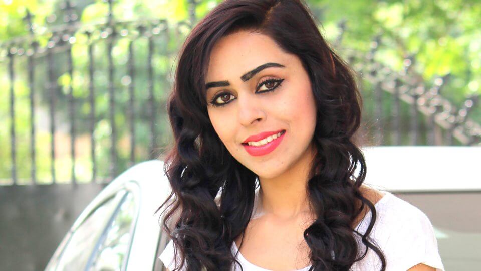 Jenny Johal Biography, Age, Weight, Height, Friend, Like, Affairs, Favourite, Birthdate & Other